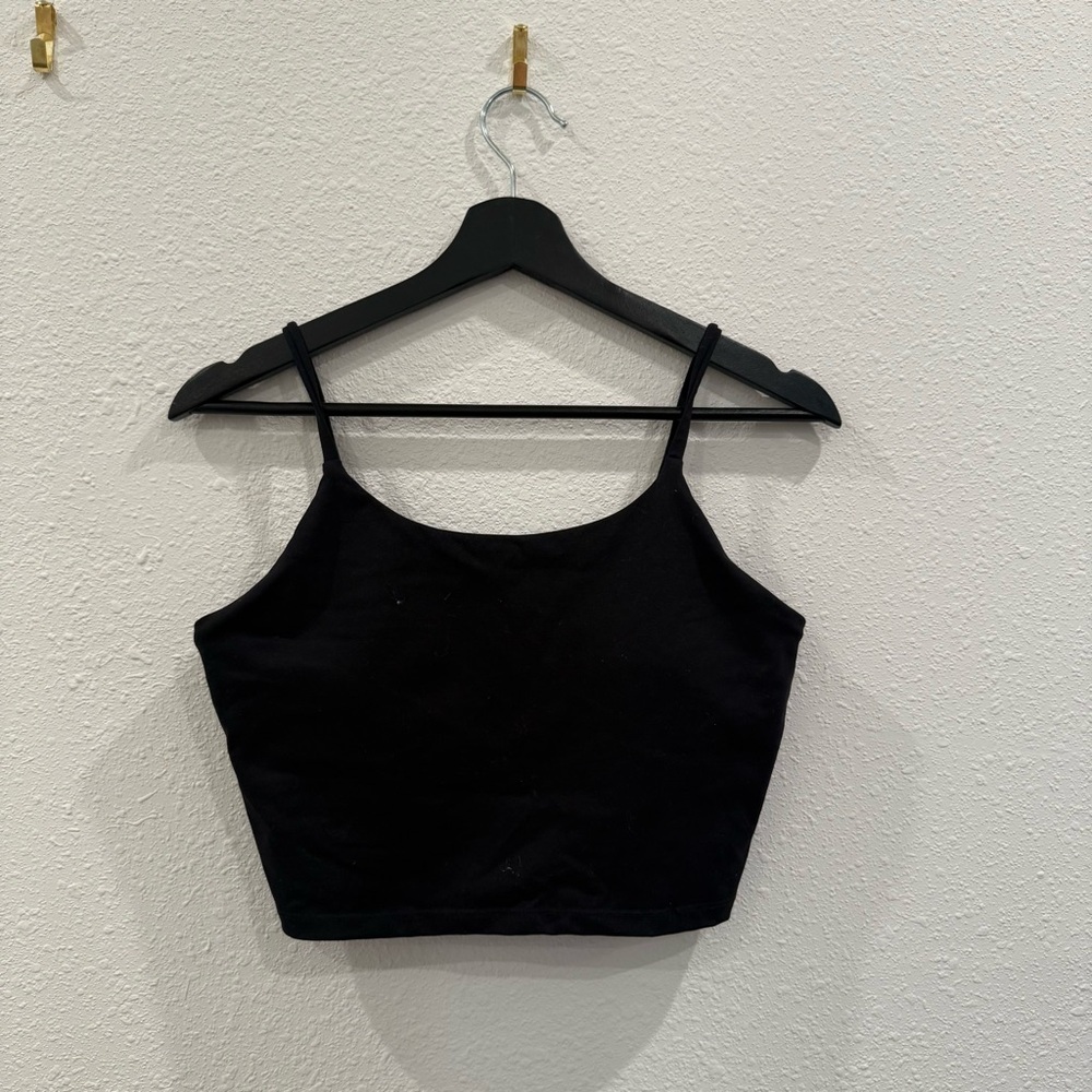 Classic Black Women's Cropped Sports Top